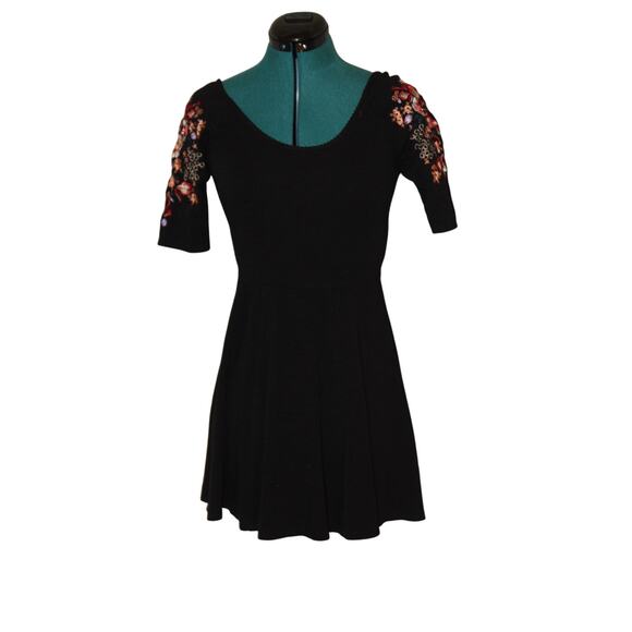 Free People Black Fit and Flare Skater Dress Embroidered  Sleeves Scoop Back S - Picture 3 of 8